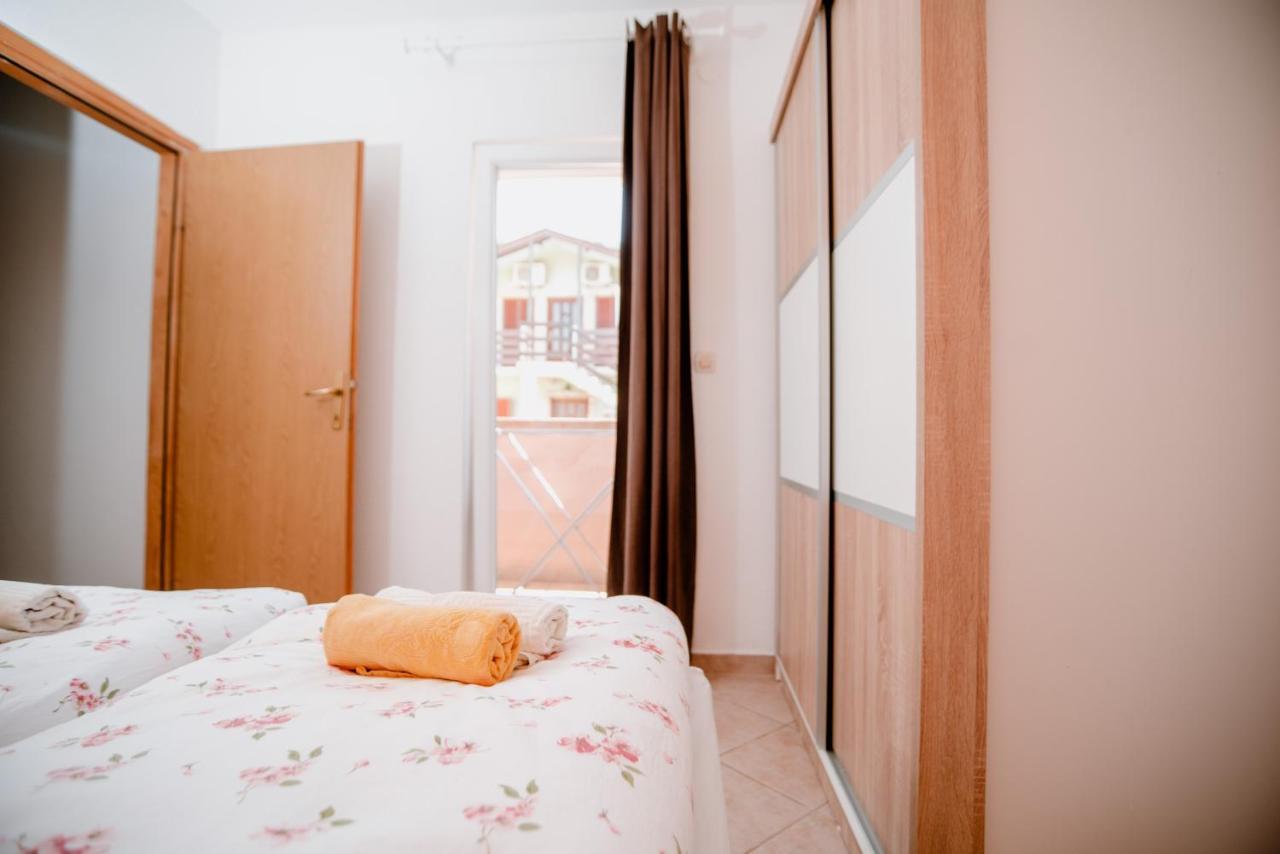 Apartmens Leona Daire Karlobag Dış mekan fotoğraf