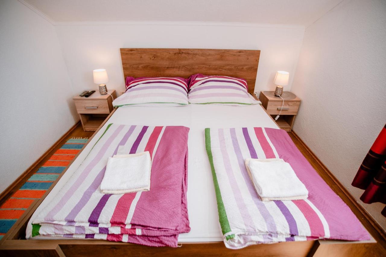 Apartmens Leona Daire Karlobag Dış mekan fotoğraf