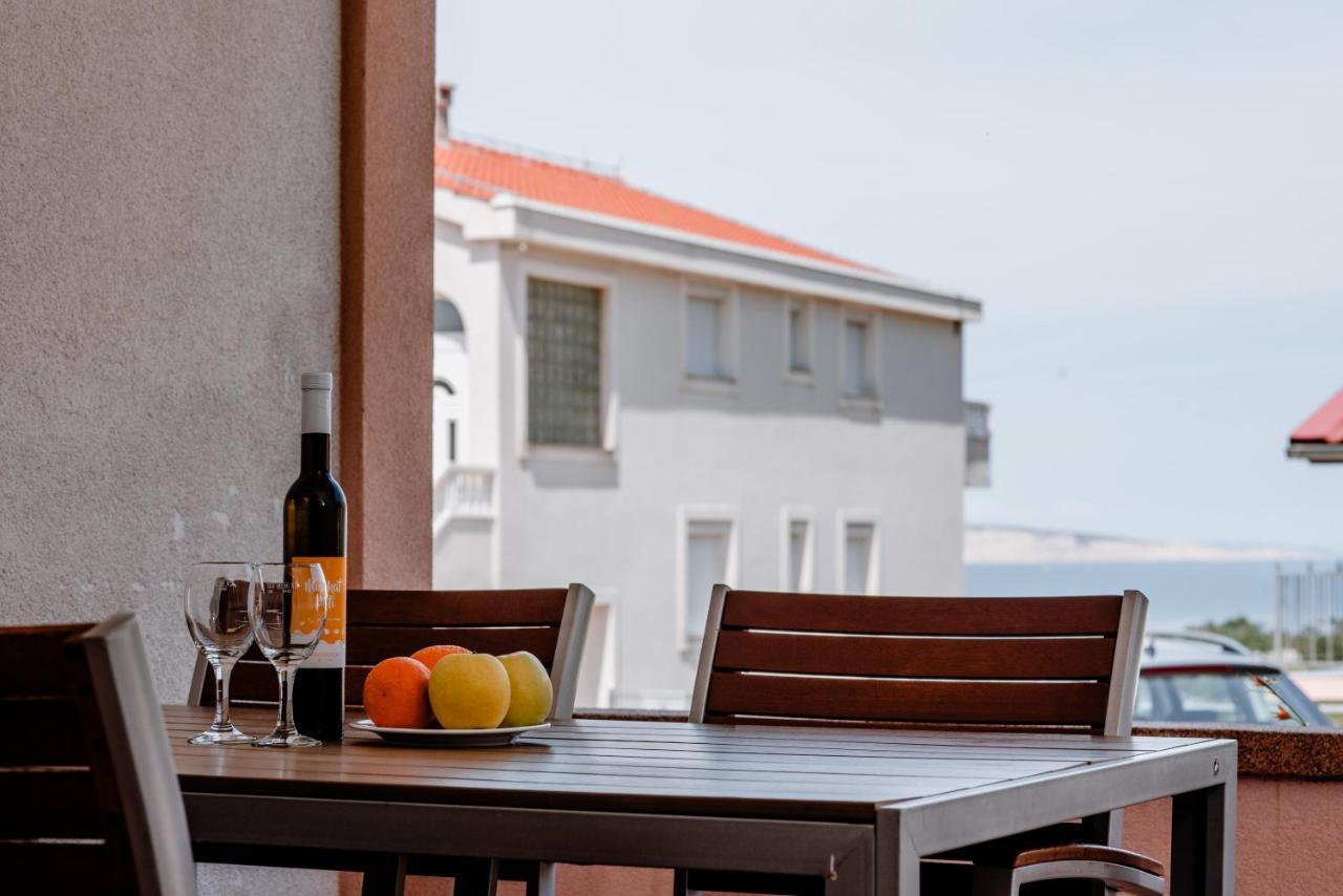 Apartmens Leona Daire Karlobag Dış mekan fotoğraf