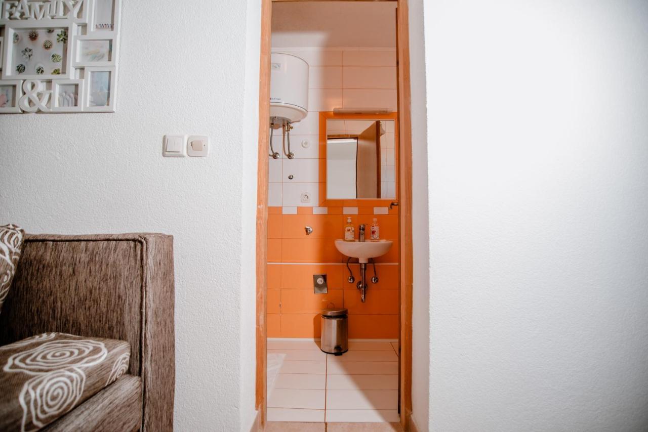 Apartmens Leona Daire Karlobag Dış mekan fotoğraf