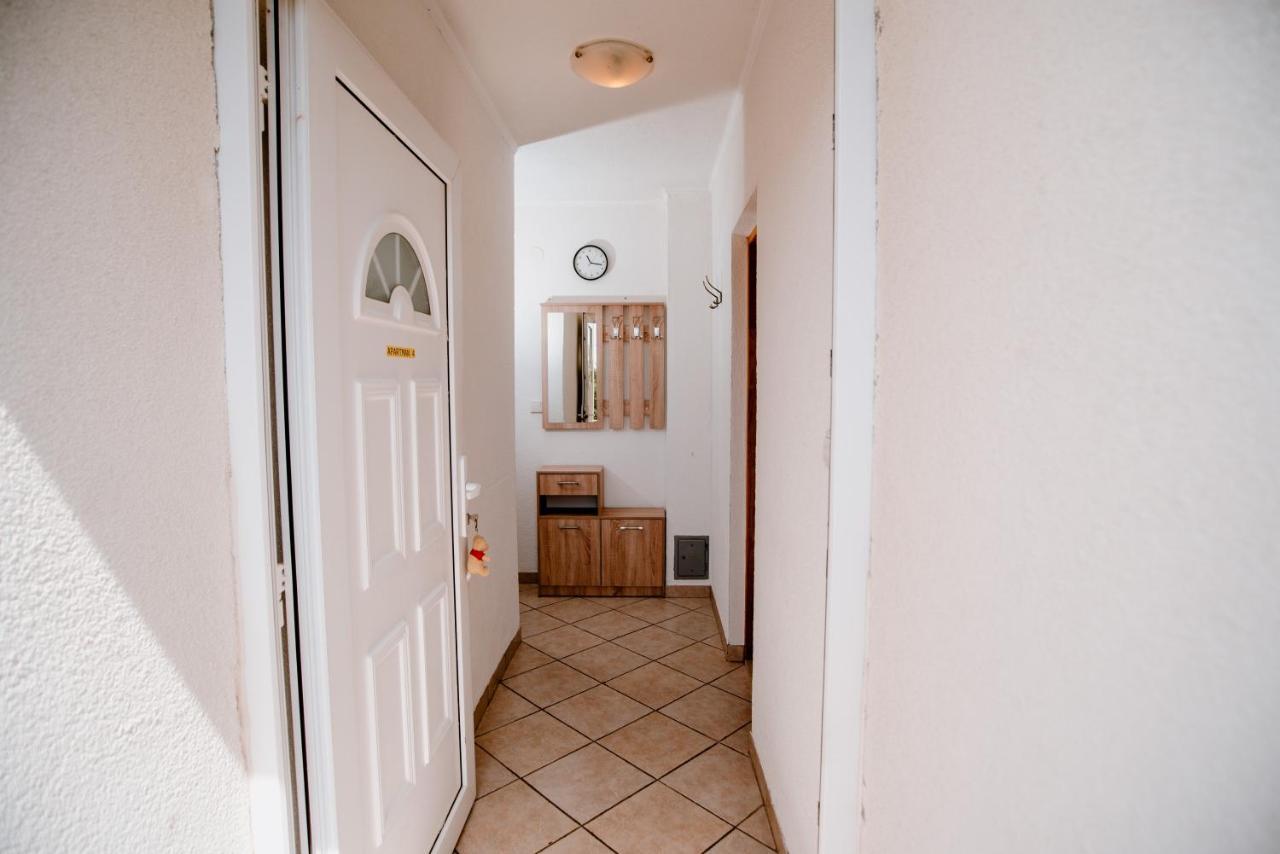 Apartmens Leona Daire Karlobag Dış mekan fotoğraf