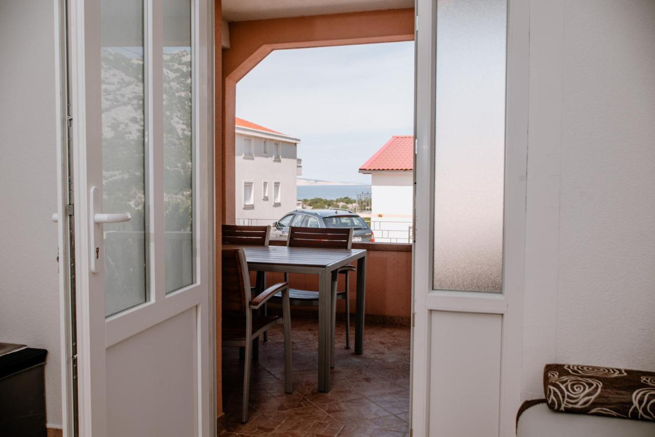 Apartmens Leona Karlobag Dış mekan fotoğraf