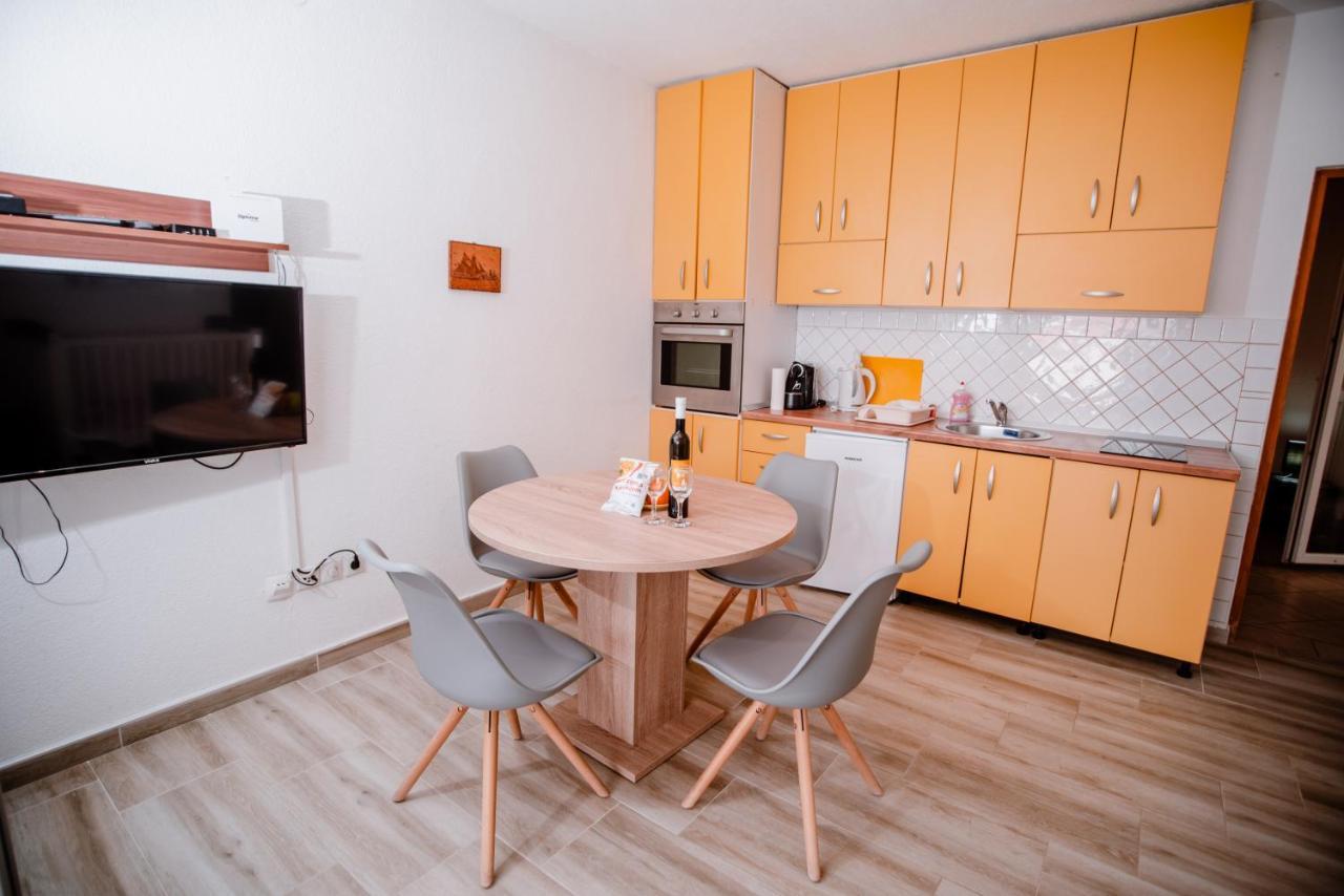 Apartmens Leona Daire Karlobag Dış mekan fotoğraf