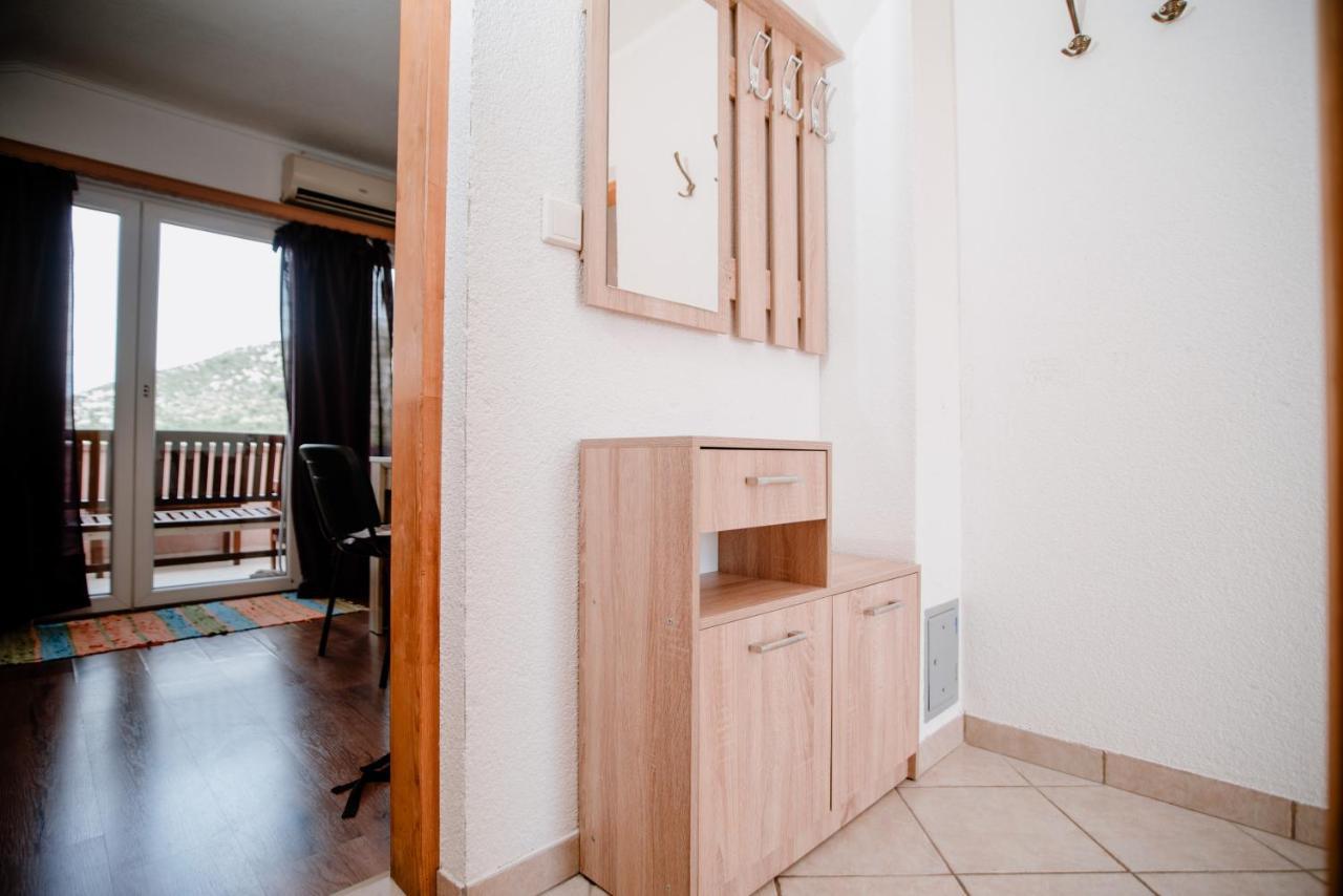 Apartmens Leona Daire Karlobag Dış mekan fotoğraf