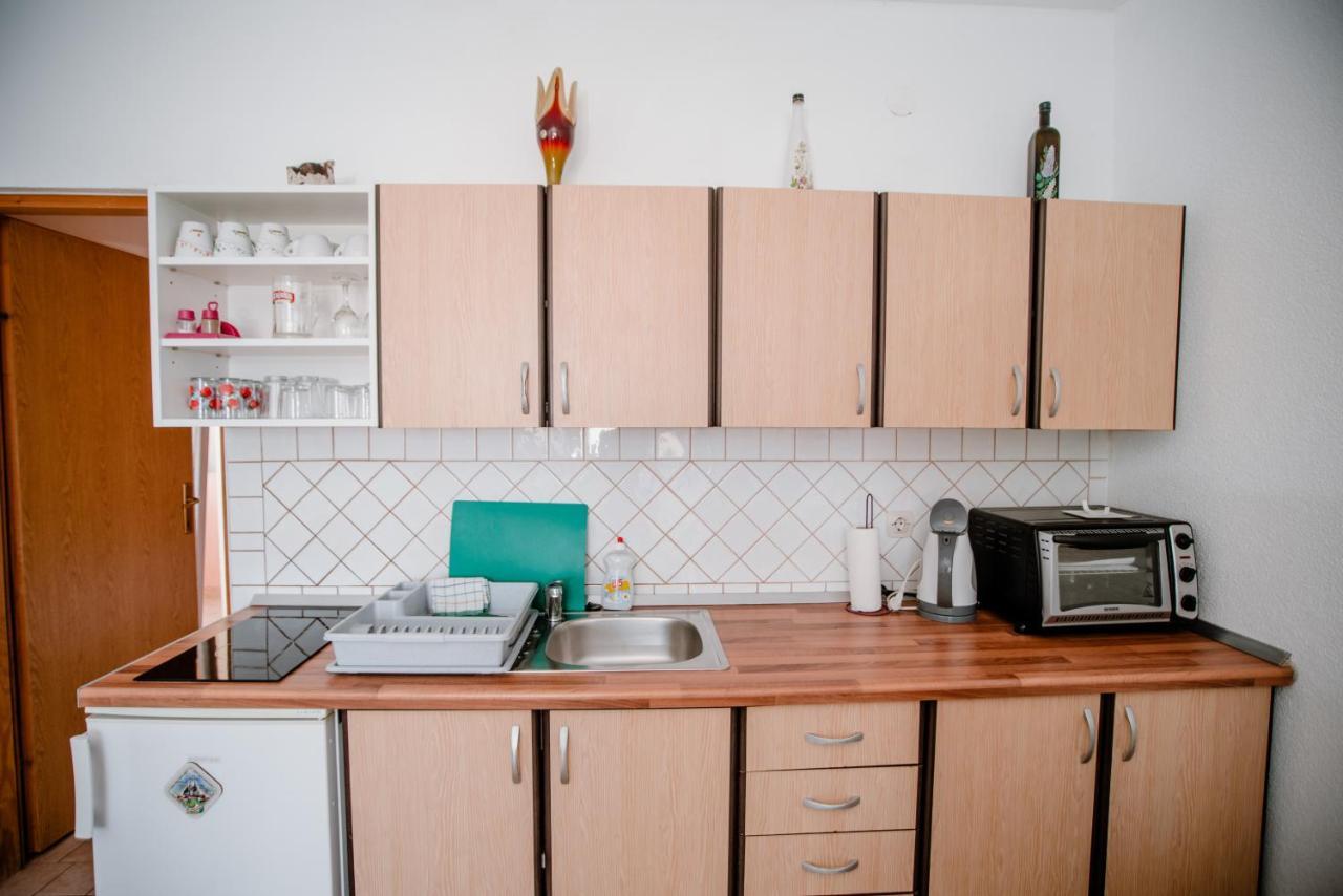 Apartmens Leona Karlobag Dış mekan fotoğraf