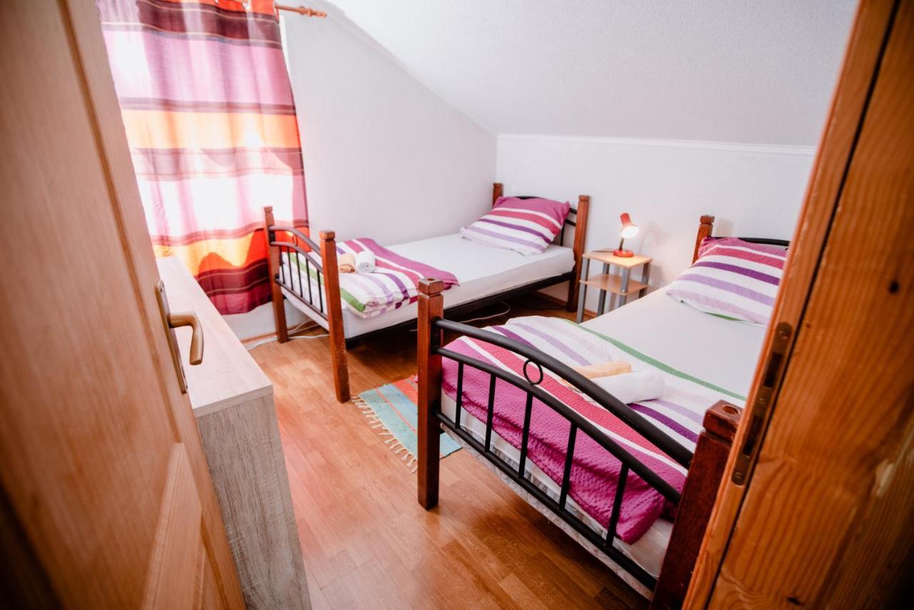 Apartmens Leona Daire Karlobag Dış mekan fotoğraf