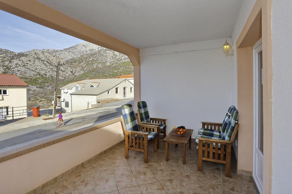 Apartmens Leona Karlobag Dış mekan fotoğraf